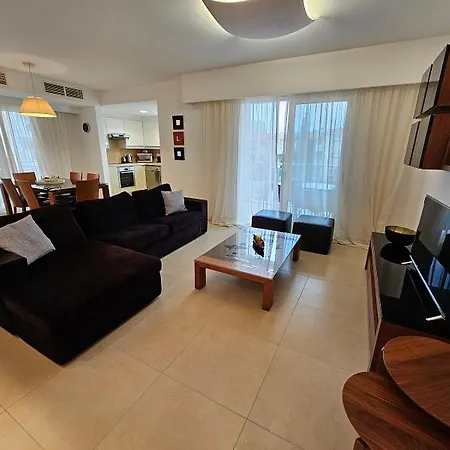 Elysia Park Bova Apartment *