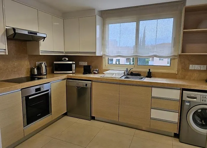 Elysia Park Bova Paphos