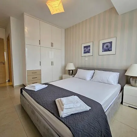 Elysia Park Bova Apartamento Paphos